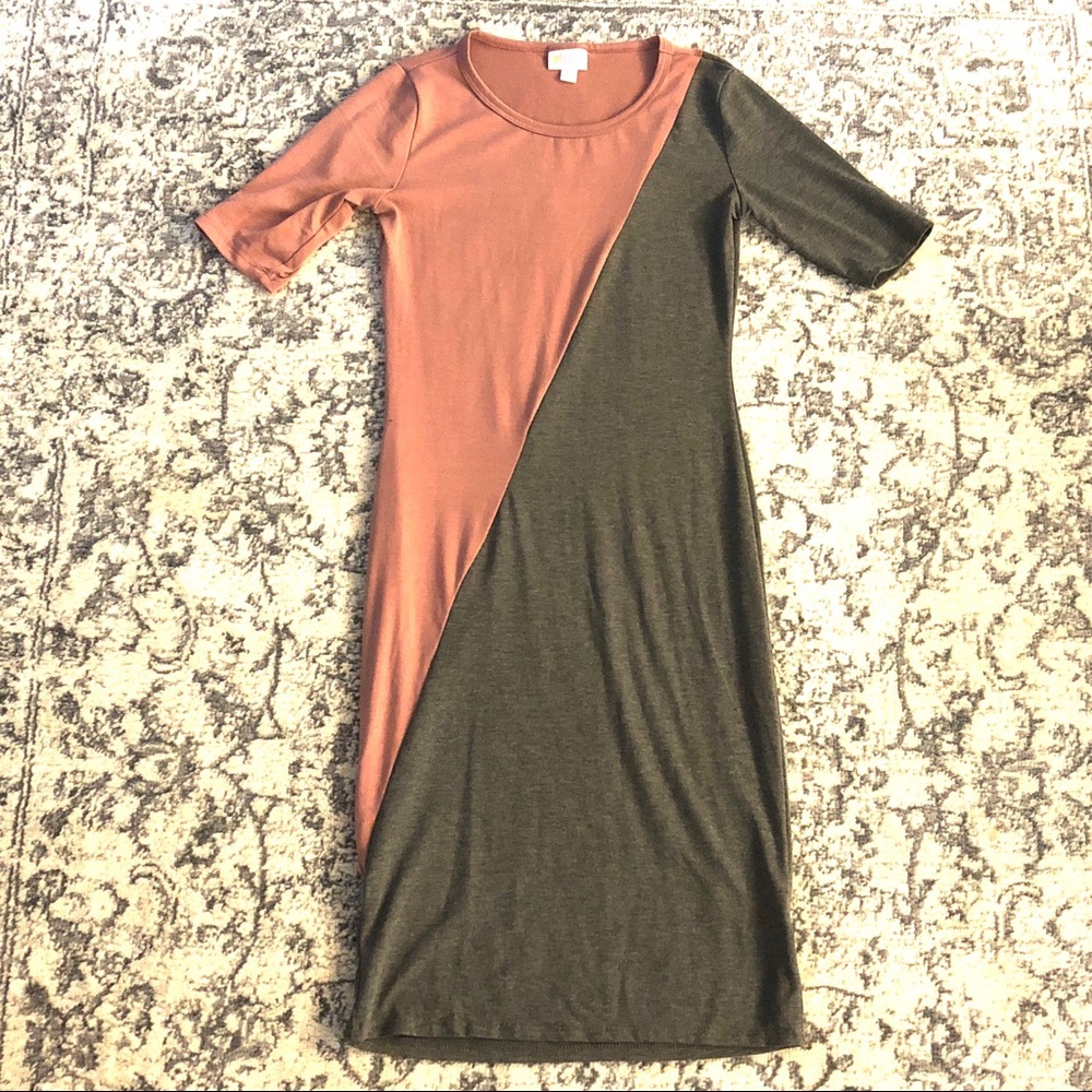 Like New XS LulaRoe Julia